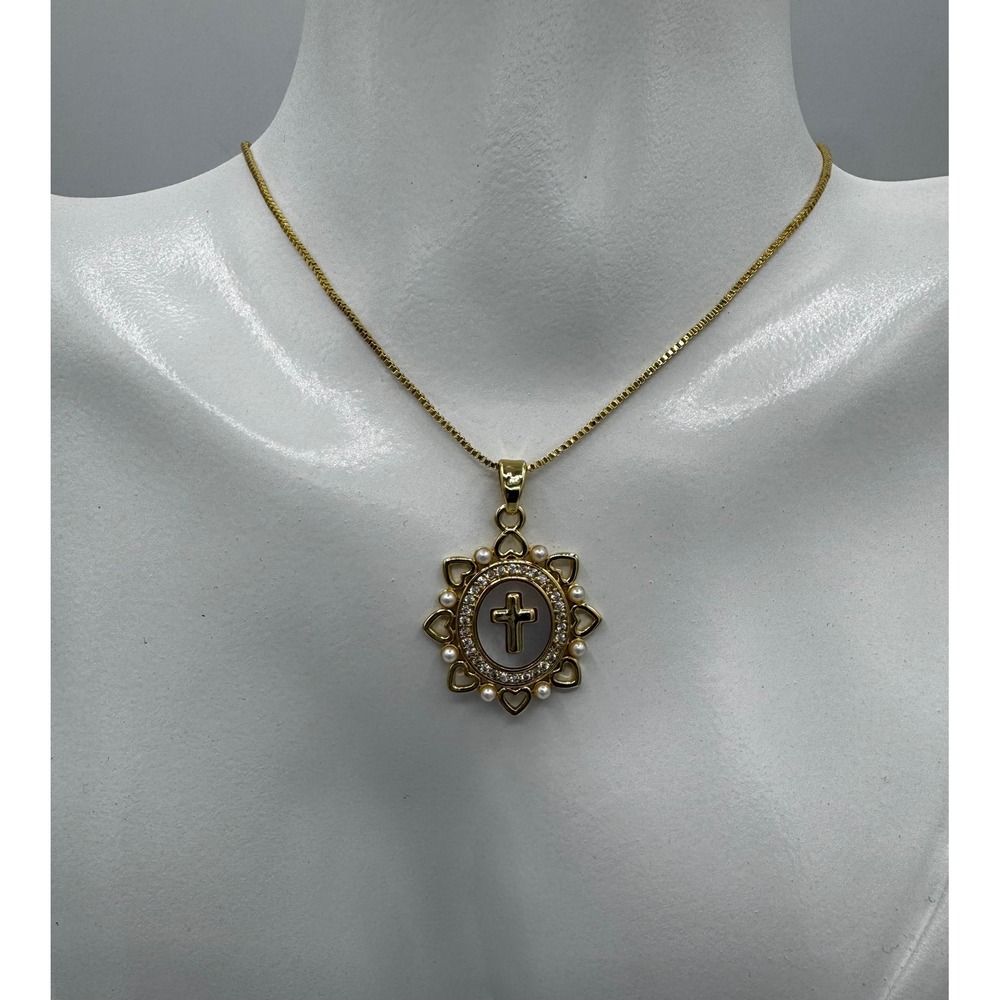 Cross Pendant Necklace Women OS Gold Mother of Pearl Heart Crystal